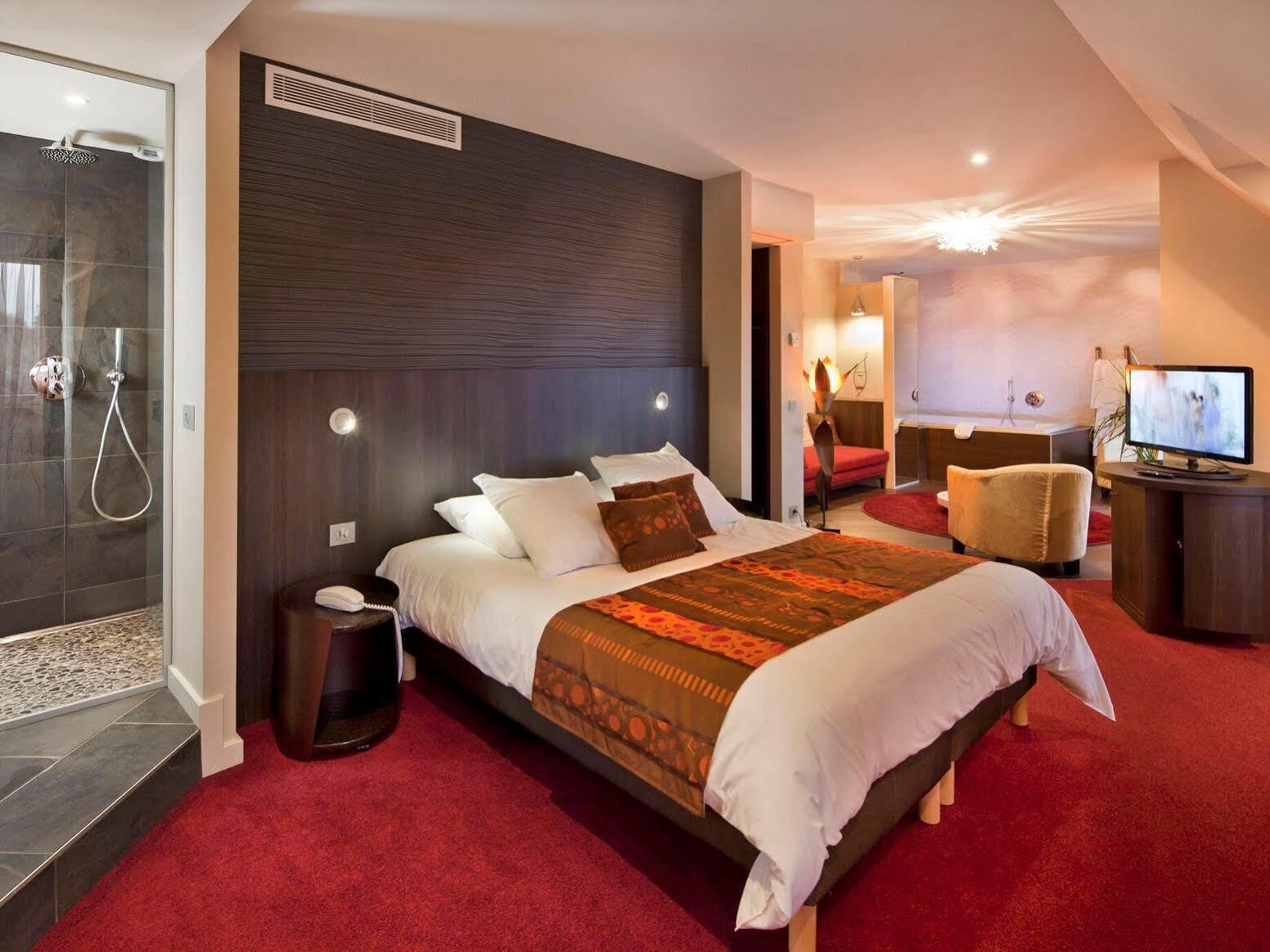 Logis Hotel Restaurant Muller Niederbronn-les-Bains Dış mekan fotoğraf